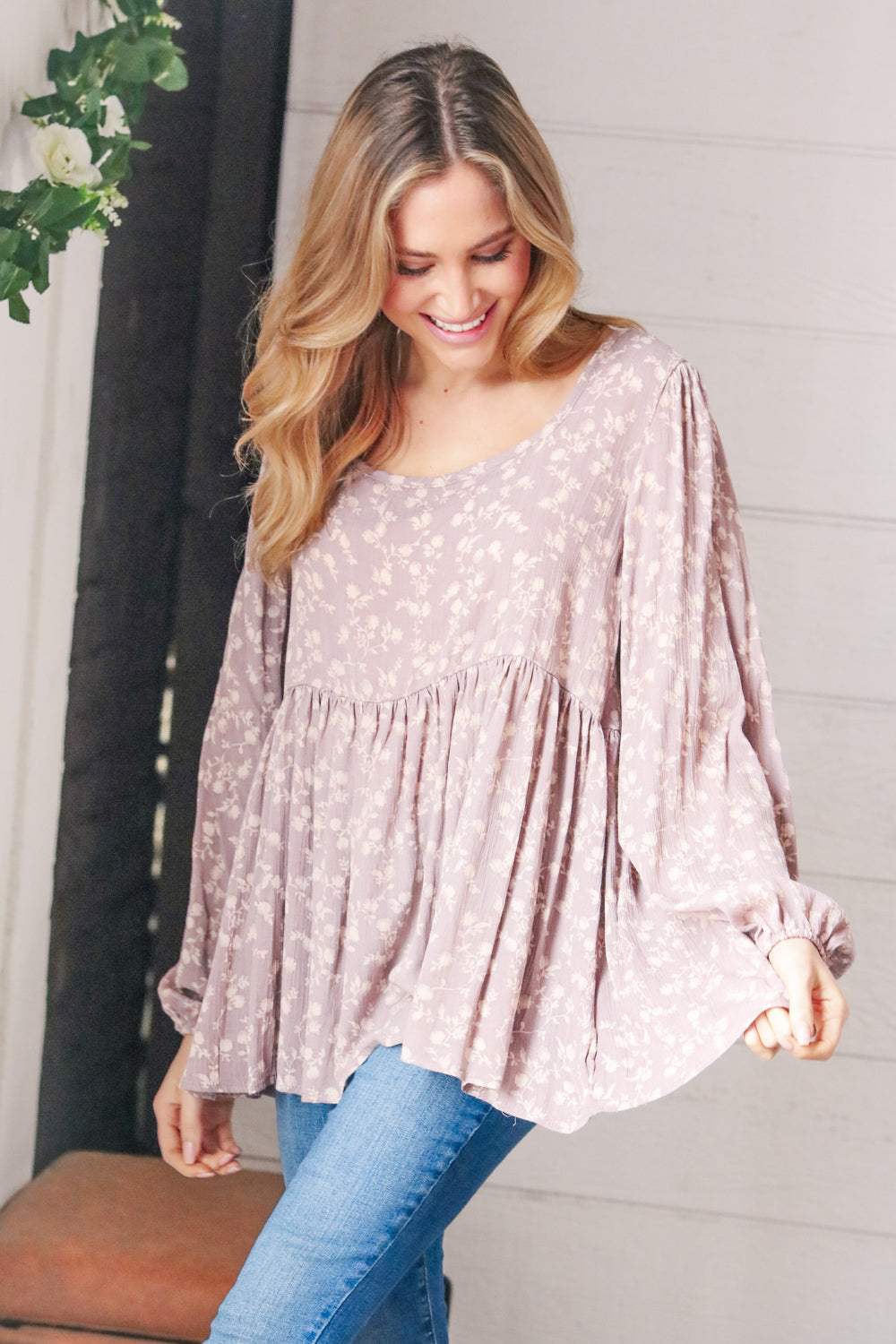 Mauve Crinkle Floral Lace-Up Woven Bubble Sleeve Top