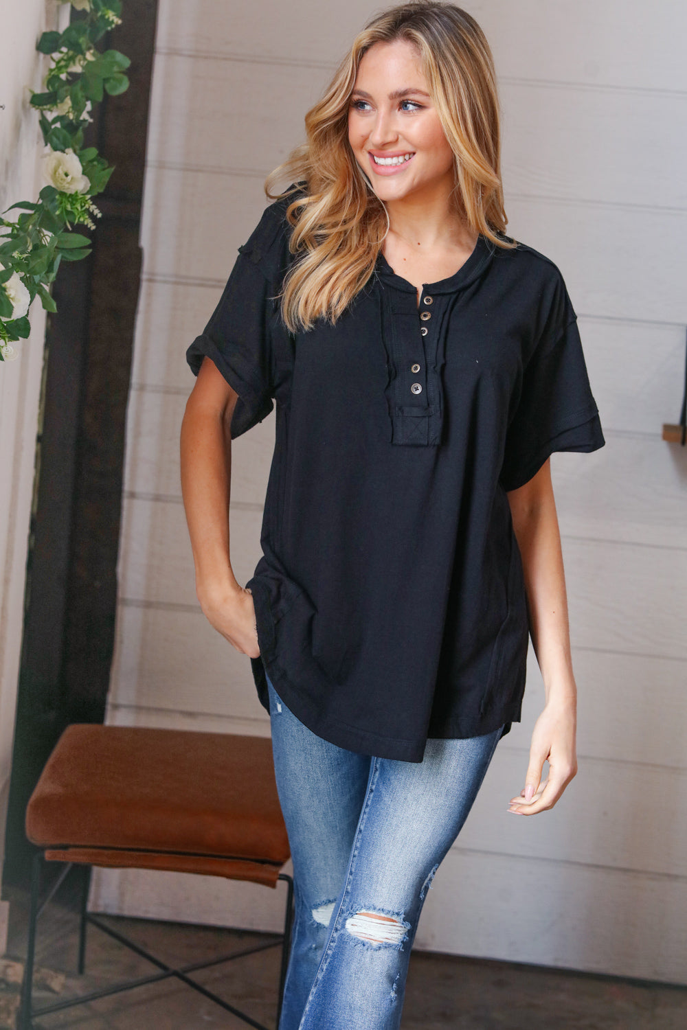 Cotton Button Placard Outseam Short Sleeve Top