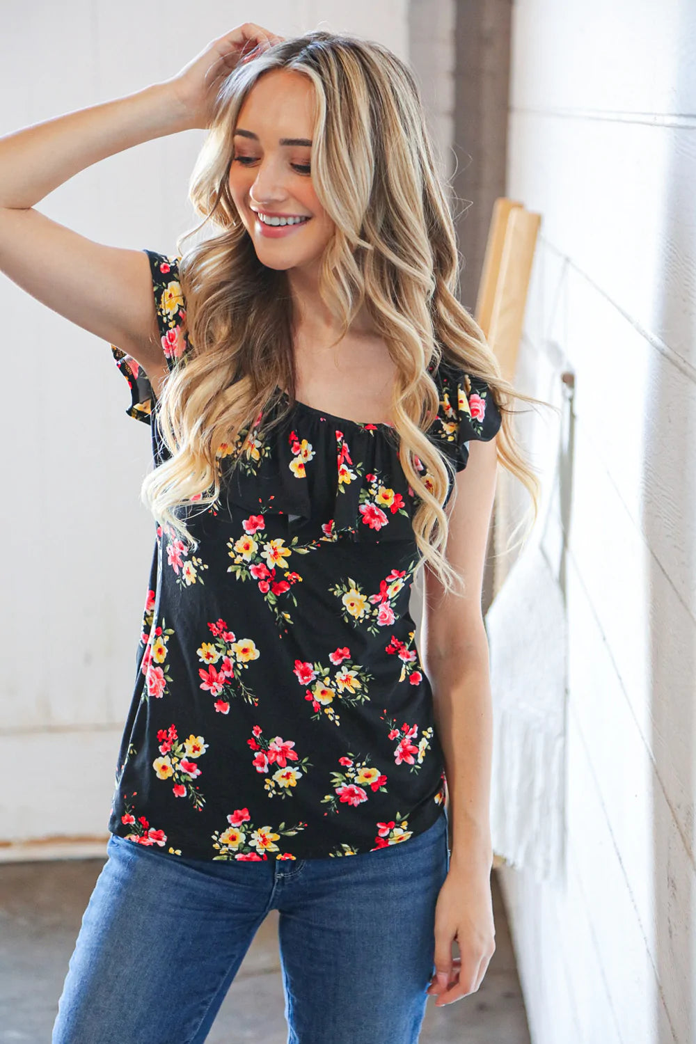 Black Floral Ruffle Sleeveless Rib Tank Top